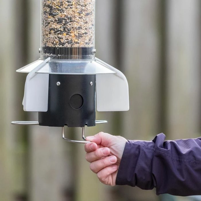 Leto Bird Seed Feeder For Small Birds - Image 3