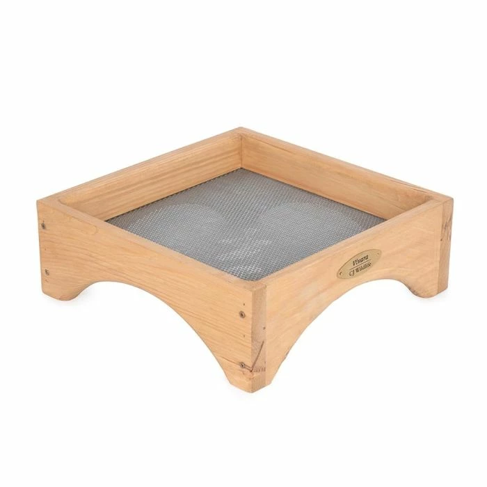 Kandava Ground Bird Feeding Table - Image 4