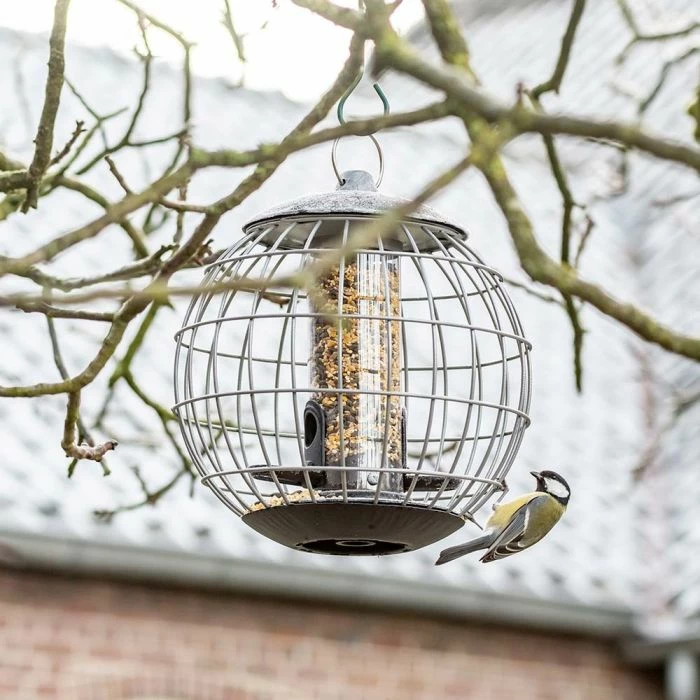National Trust Athena Bird Seed Guardian Feeder - Image 4
